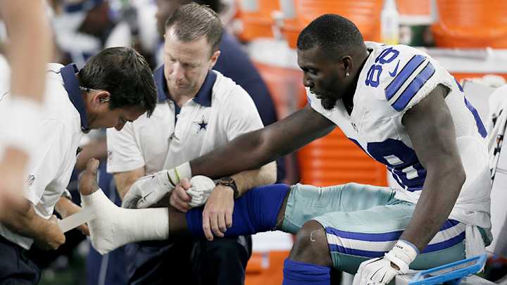 Cowboys still think Dez Bryant can return from broken foot in Week 7
