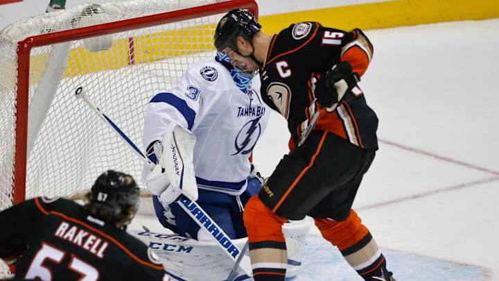 Drouin's return sparks Lightning to 2-1 win over Ducks