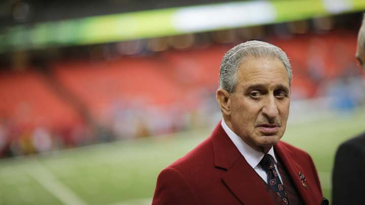 Atlanta Falcons owner Arthur Blank dabs after win over Panthers Atlanta Falcons owner Arthur Blank dabs after win over Panthers