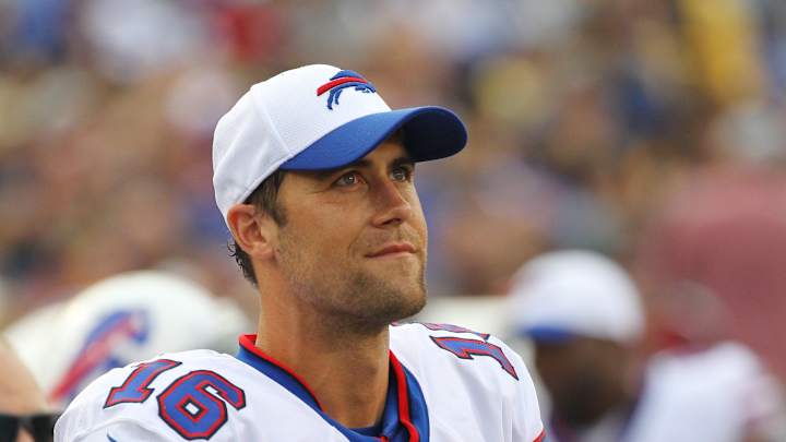 QB Matt Cassel re-signs with Bills days after being released