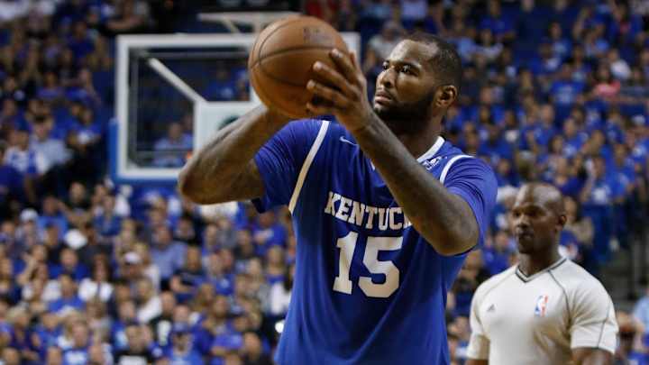 Kentucky defeats North Carolina in charity alumni game