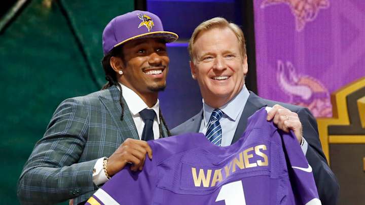 Vikings take Pittsburgh offensive tackle T.J. Clemmings