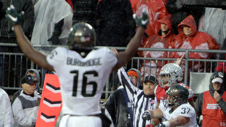 No. 9 Michigan State beats No. 2 Ohio State 17-14 on late FG No. 9 Michigan State beats No. 2 Ohio State 17-14 on late FG