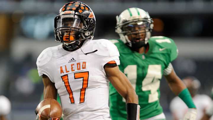 Wide receiver recruit Ryan Newsome commits to UCLA over Texas