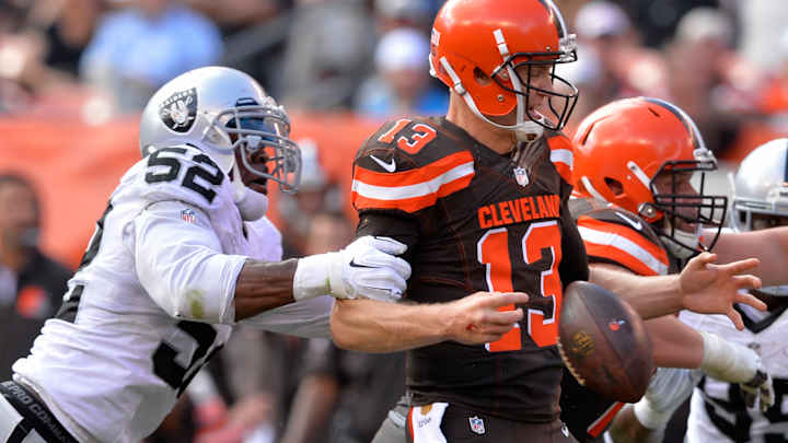 Browns sign third-string quarterback to 2-year extension