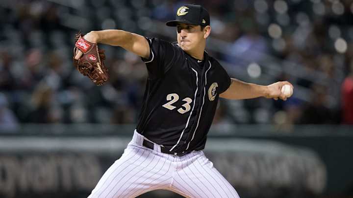 Dodgers acquire White Sox minor league pitcher Eric Surkamp