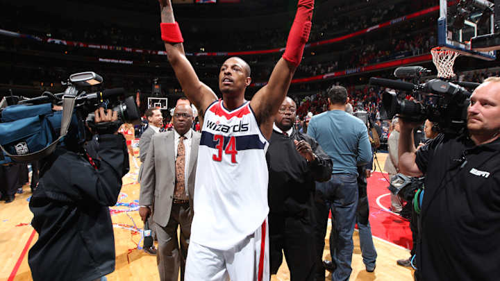 Hawks start petition to ban game-winning bank shot attempts