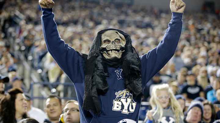 BYU overcomes 3 turnovers to beat UConn 30-13