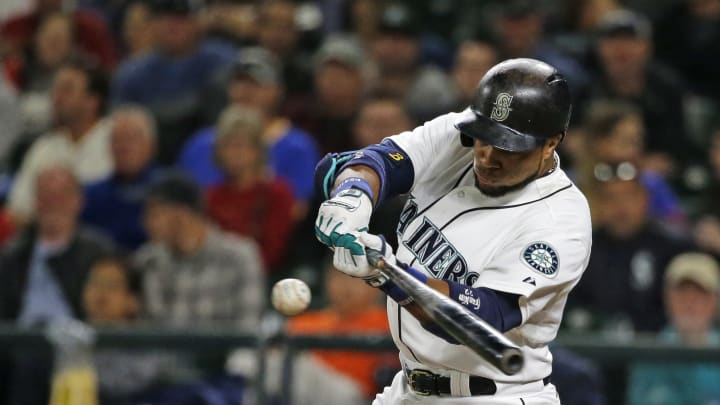 Mariners' Cano to undergo hernia surgery Oct. 13