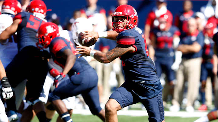 QB questions linger around Arizona's visit to Washington QB questions linger around Arizona's visit to Washington