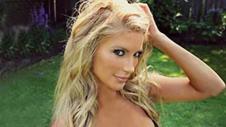 Wed. P.M. Hot Clicks: Elizabeth Audrey;  Steve Bartman Hate Revisited