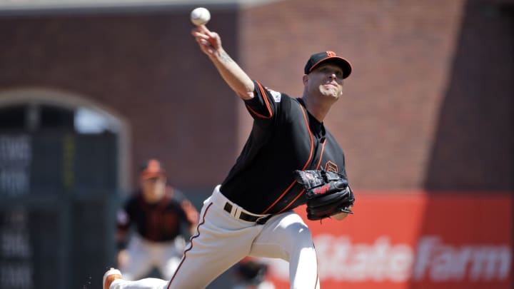 Posey, Crawford homer in Giants' 5-4 win