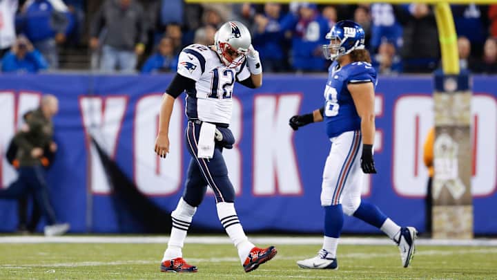 Michigan alum Tom Brady loses bet, wears Ohio State shirt to practice