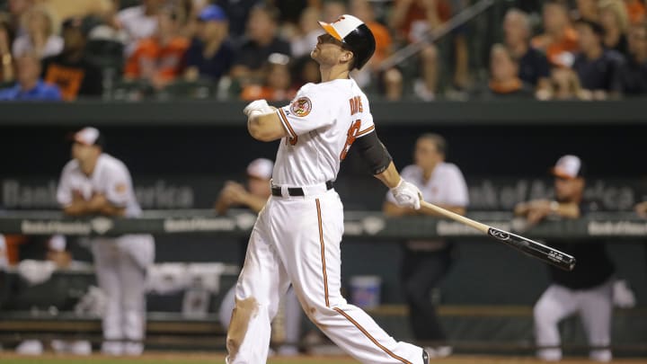 Davis homers twice again, passes Cruz for ML lead