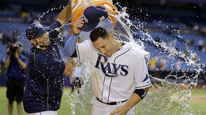 Rays use 5-run 8th to beat Red Sox 8-4