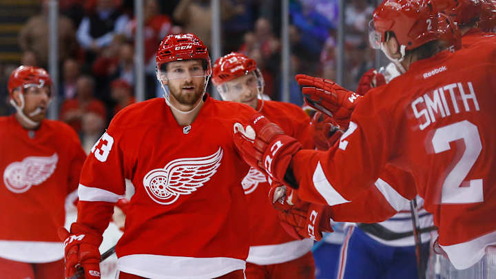 Helm's 2nd goal gives Red Wings 3-2 victory over Canadiens Helm's 2nd goal gives Red Wings 3-2 victory over Canadiens