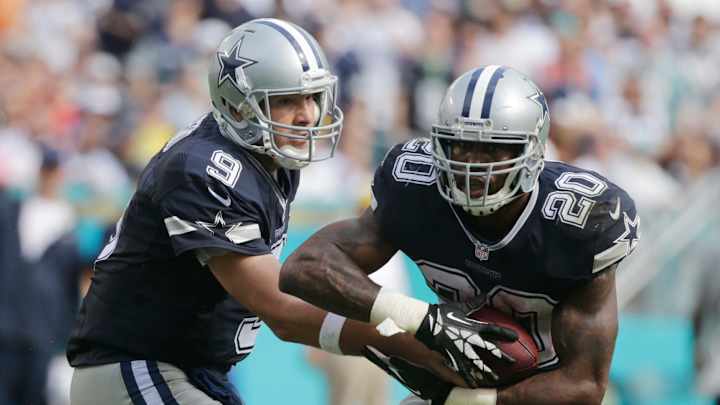 McFadden resembling Murray while carrying load for Cowboys