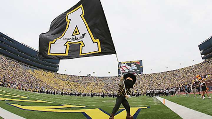 Appalachian State running backs coach Chris Foster resigns