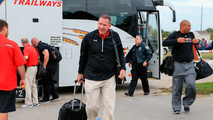 Pelini just close enough to Nebraska to get a good heckling