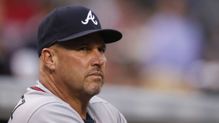 Braves extend contracts of Gonzalez, coaches, through 2016