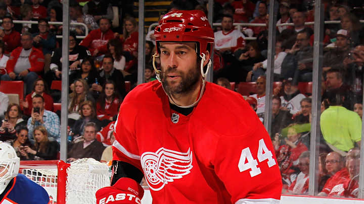 Report: Todd Bertuzzi injures knee during NHL comeback attempt Report: Todd Bertuzzi injures knee during NHL comeback attempt