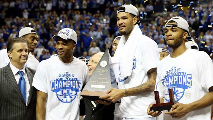 Kentucky's opening point spread over Hampton is largest since 2004 Kentucky's opening point spread over Hampton is largest since 2004