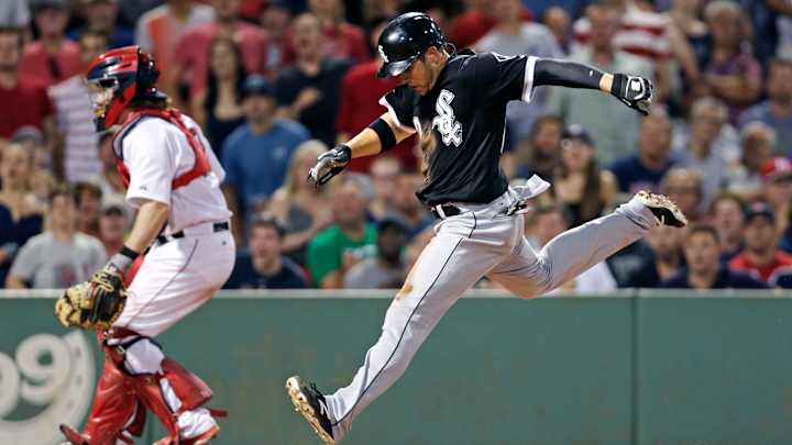 White Sox outlast Red Sox 10-8