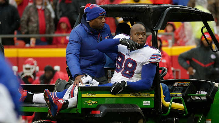 Bills defense depleted by injuries to Carrington, Bradham