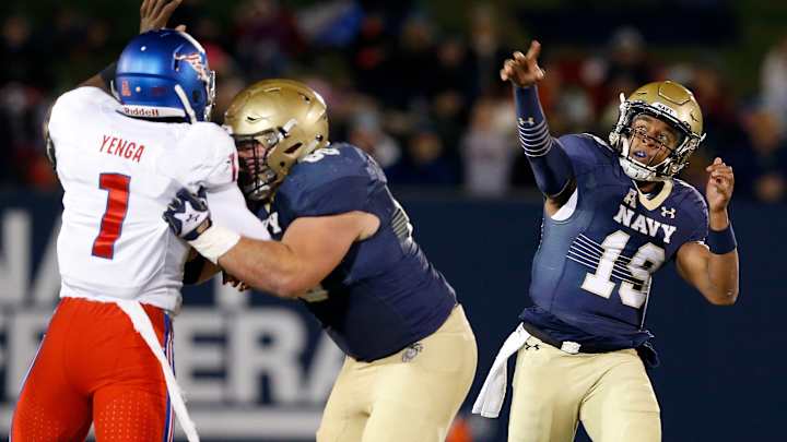 Reynolds, Niumatalolo lead Navy vs Pitt in Military Bowl