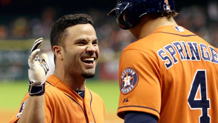 Unbeaten Keuchel gets HR support, Astros beat Blue Jays