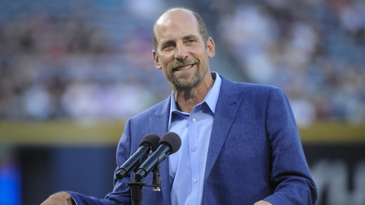 Smoltz replaces Reynolds and Verducci alongside Fox's Buck