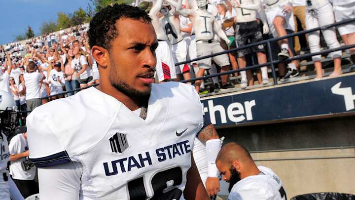 Utah State quarterback Chuckie Keeton (knee) out 4–6 weeks