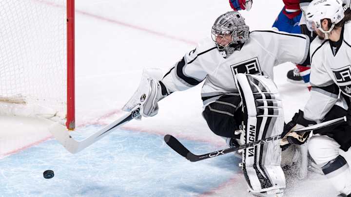 Quick makes 45 saves, Kings beat Canadiens 3-0
