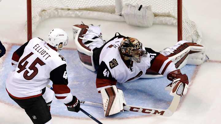 Tarasenko, Steen lead Blues to 4-1 win over Coyotes