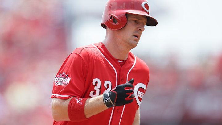Bruce hits 2 HRs, leads Cueto, Reds over Padres 4-0