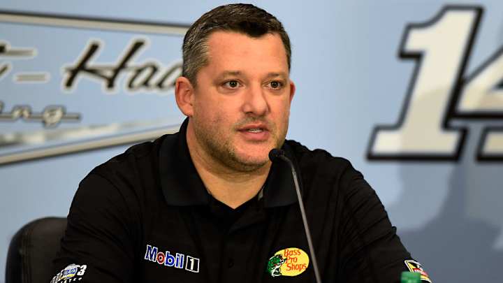 It's official: NASCAR's Tony Stewart to retire after 2016 season