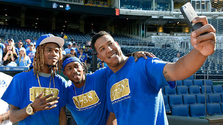 Kansas City Royals meet Fetty Wap, take selfies