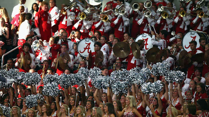 Alabama professor cancels class, assigns homework on Ole Miss game