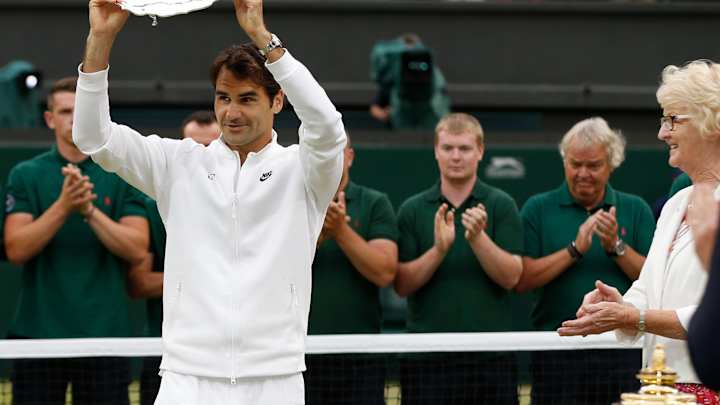 No. 8 still elusive for Roger Federer at Wimbledon