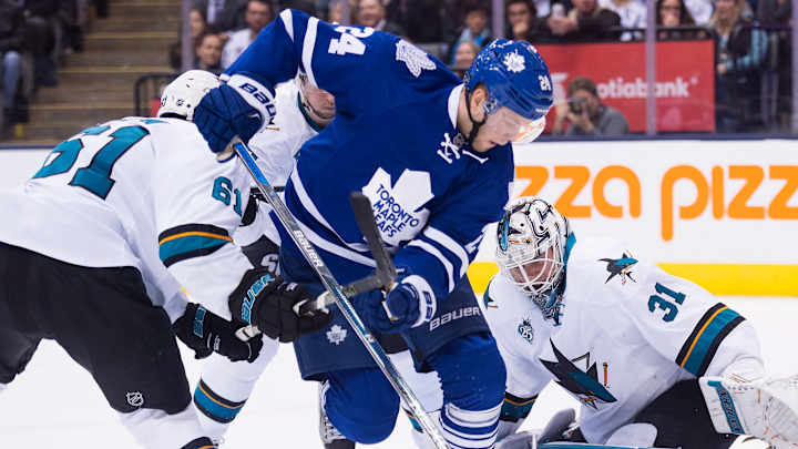 Burns scores in OT, lifts Sharks to 5-4 win over Maple Leafs