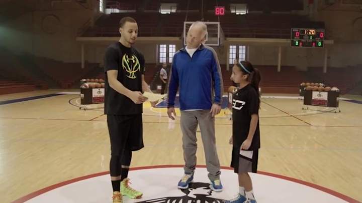 Stephen Curry lost to a little girl in a three-point contest