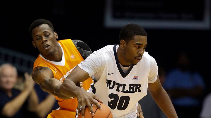 Bulldogs hold off pesky Volunteers 94-86 Bulldogs hold off pesky Volunteers 94-86