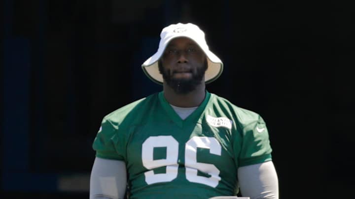 Jets' Wilkerson day to day with tweaked hamstring Jets' Wilkerson day to day with tweaked hamstring