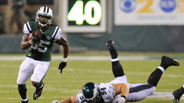 Tebow throws 2 TD passes in Eagles' 24-18 loss to Jets