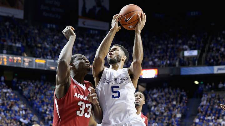 Kentucky, Virginia still lead AP Top 25; Duke, Villanova rise Kentucky, Virginia still lead AP Top 25; Duke, Villanova rise