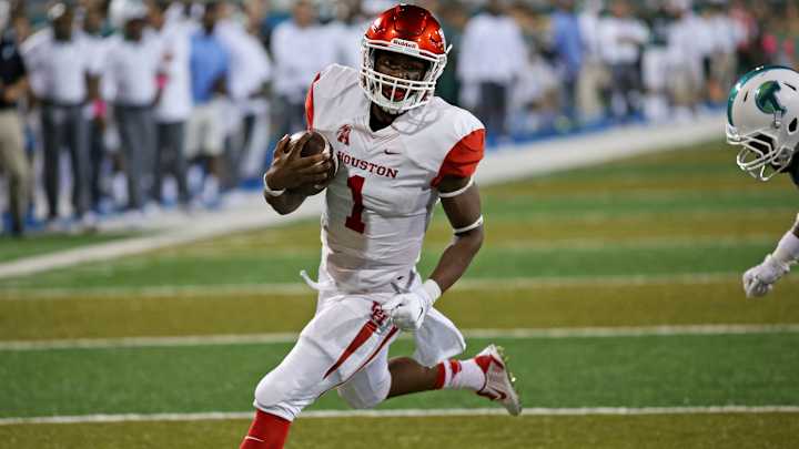Greg Ward Jr. leads No. 24 Houston past Tulane, 42-7 Greg Ward Jr. leads No. 24 Houston past Tulane, 42-7