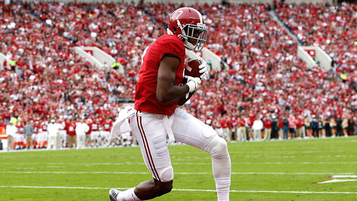 Alabama wide receiver Cam Sims tears ACL