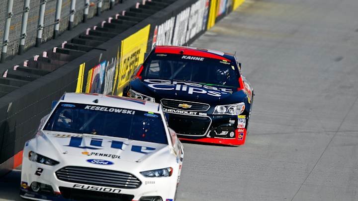 Matt Kenseth ends 51-race drought with win at rainy Bristol