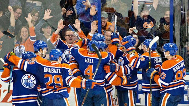Nilsson makes 42 saves, Oilers beat Stars 2-1 in OT
