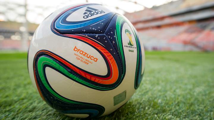 Watch: Long flip-throw results in a crazy goal Watch: Long flip-throw results in a crazy goal